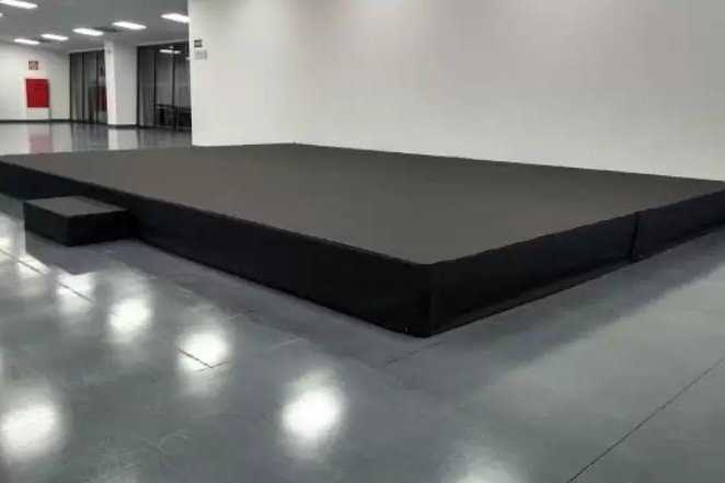 Aluguer de esstrados para eventos